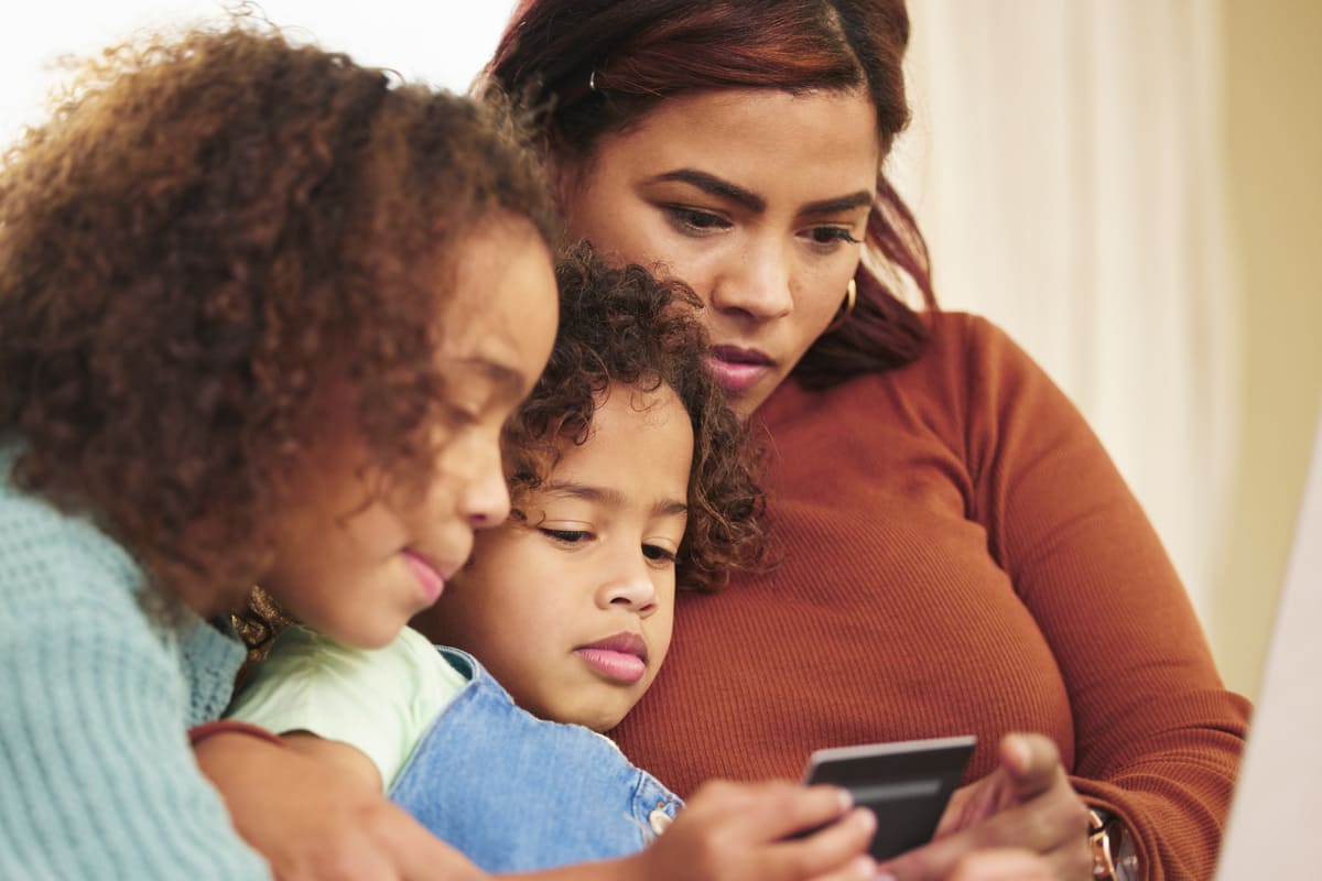Controle parental: como proteger crianças e adolescentes online?