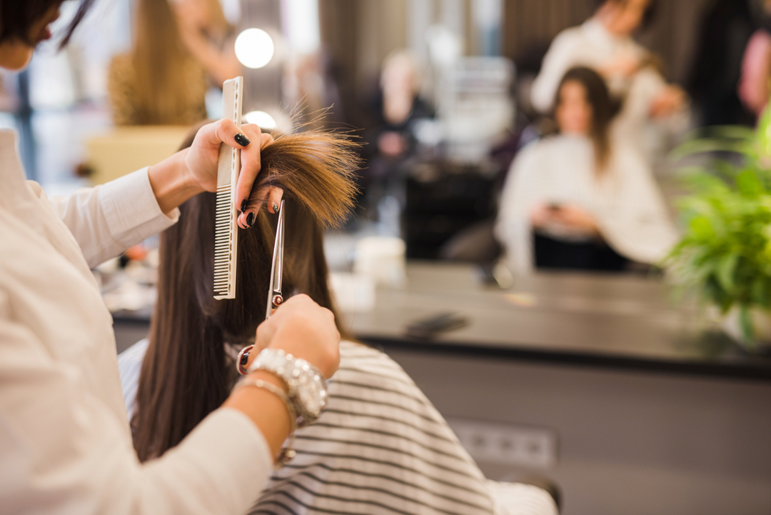 Aumente a renda de seu salão de beleza com serviços adicionais